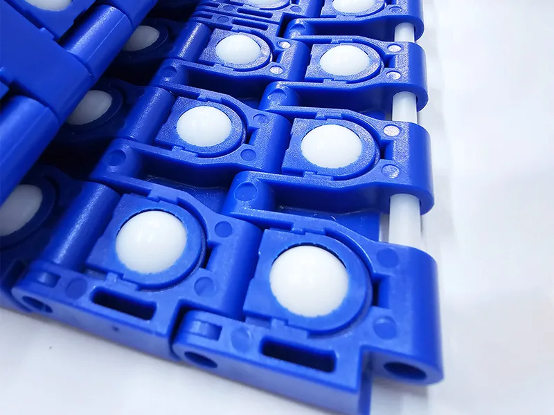 Sorter Konveyörlerde Makaralı Plastik Hasır Bant + Alt PVC Bant Kullanımı
